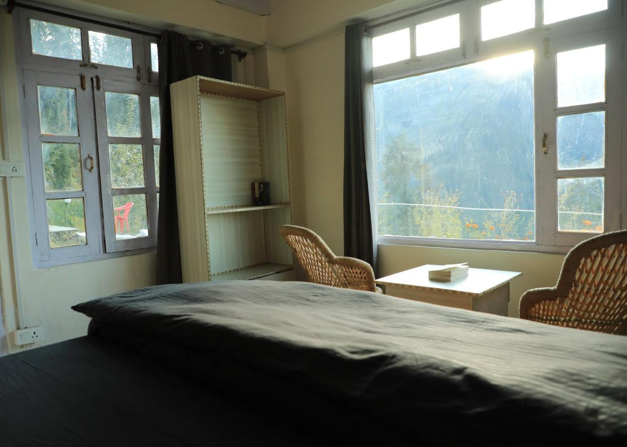 Odin Hostel Shoja Exterior photo
